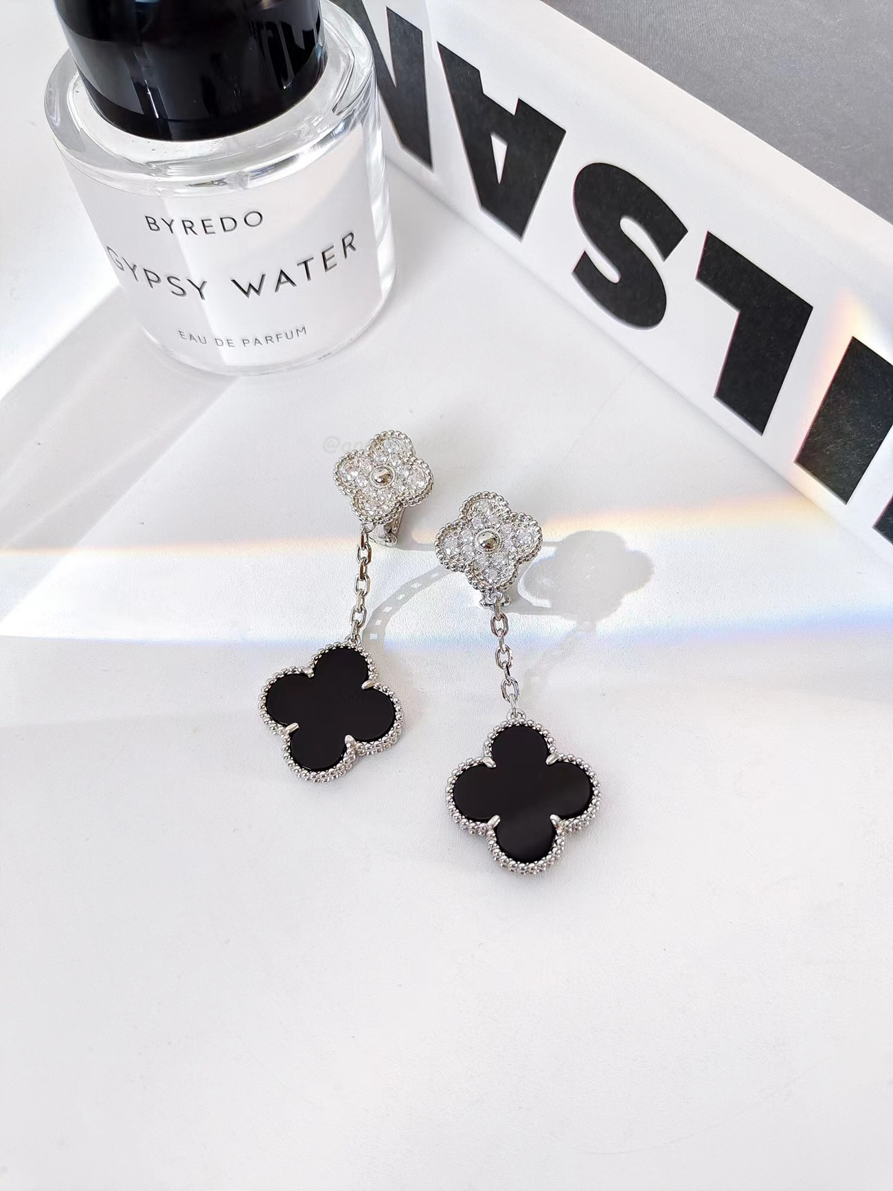 Van Cleef Arpels Magic Alhambra Earrings 2 Motifs 18k White Gold (8) - newkick.app